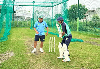 One on One (1:1) Coaching Program Dronacharya Cricket Academy Coaching programs